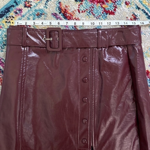 J.O.A New Women’s Large Maroon Pleather Faux Leather Button Down Skirt with Belt - Picture 7 of 12